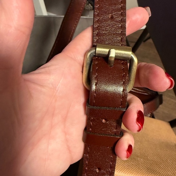 Patricia Nash Emeline Crossbody leather crossbody bag - Picture 13 of 17